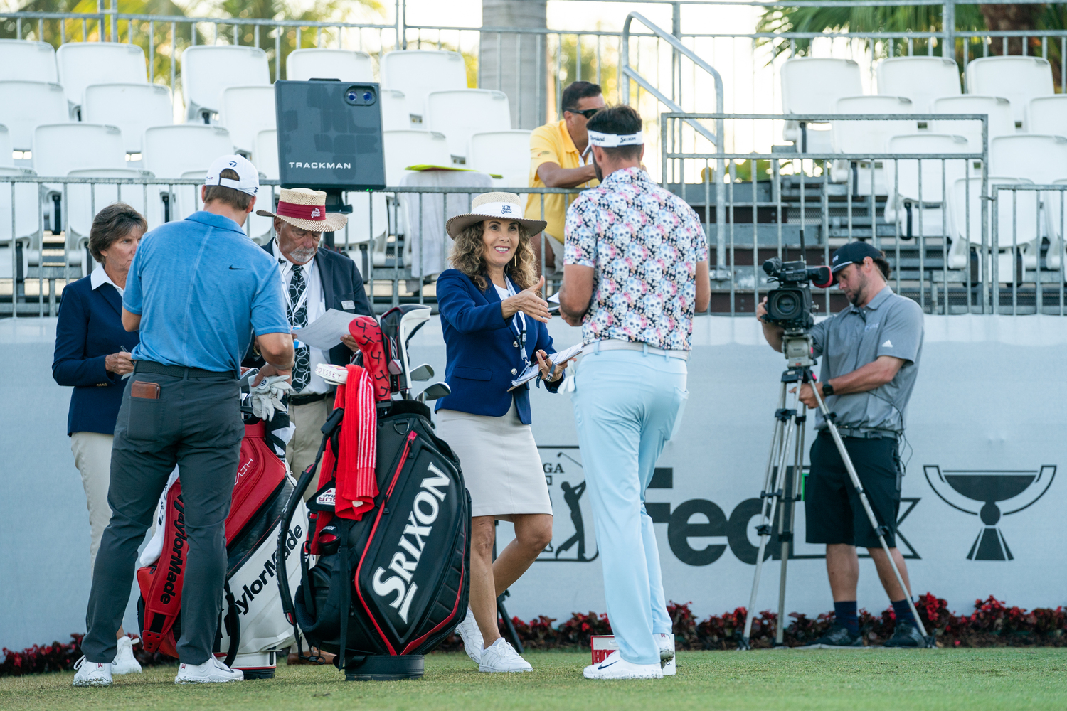 Starter Announcer - Golf / mission